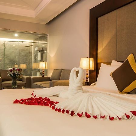 Moon Bay Ha Long Hotel Buitenkant foto